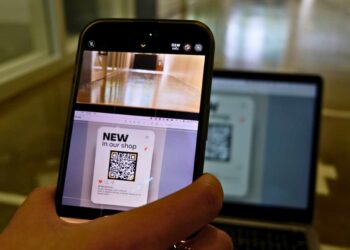 How to use QR codes