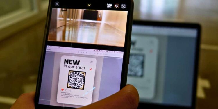 How to use QR codes