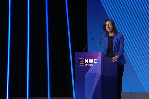 Rosenworcel calls for focus on transmitting and receiving for mobile communications at MWC