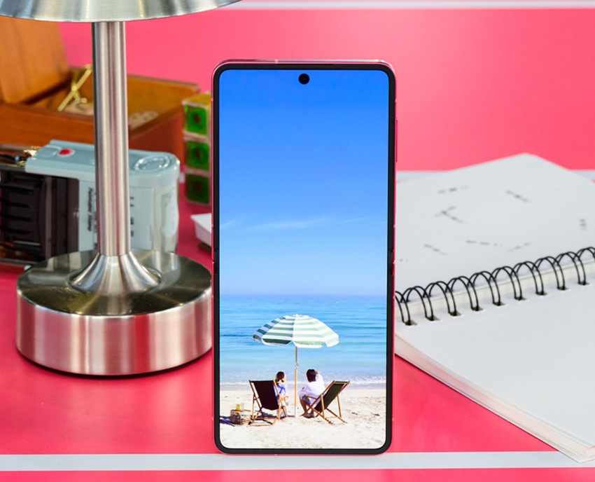 Galaxy Z Flip 7 Nepal